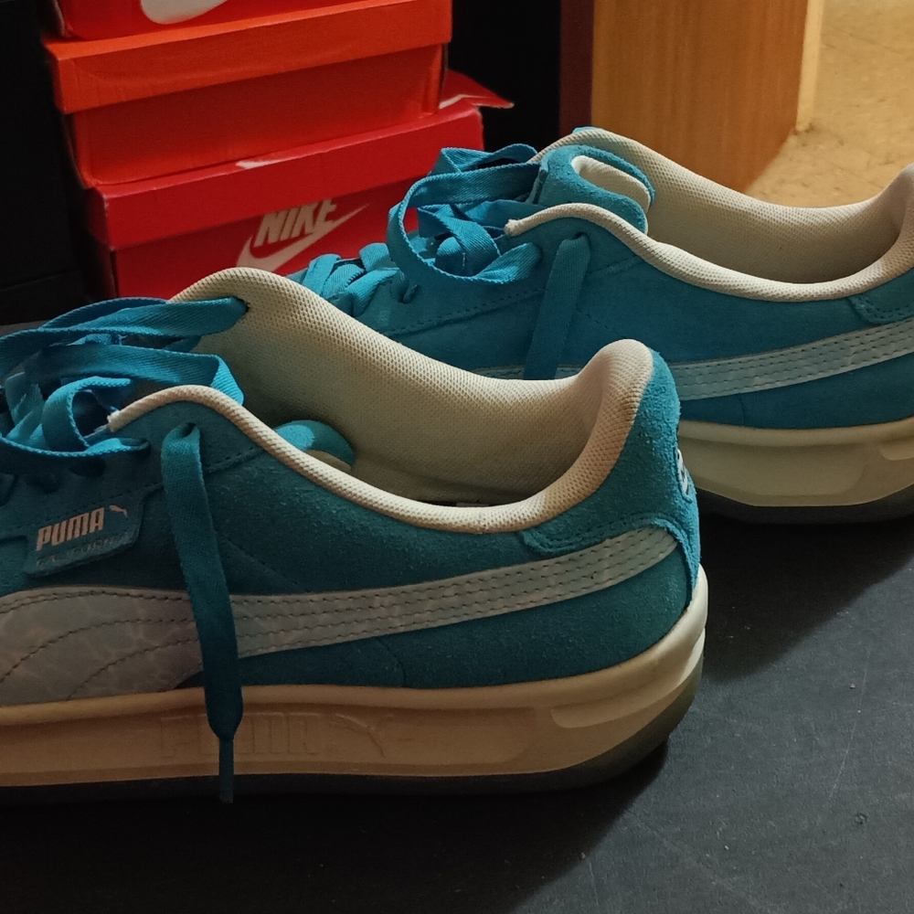 Men's Puma Classics - Picture 6 of 8
